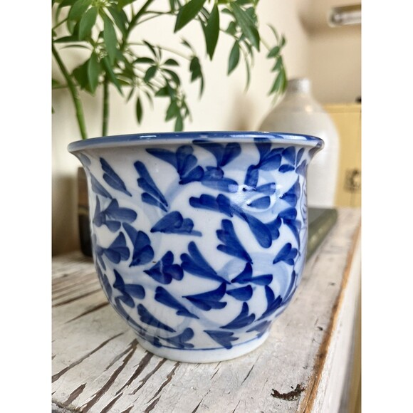 Vintage Chinese Blue & White Jardiniere Pot - Planter - Vase Ceramic/Porcelain - Picture 1 of 7